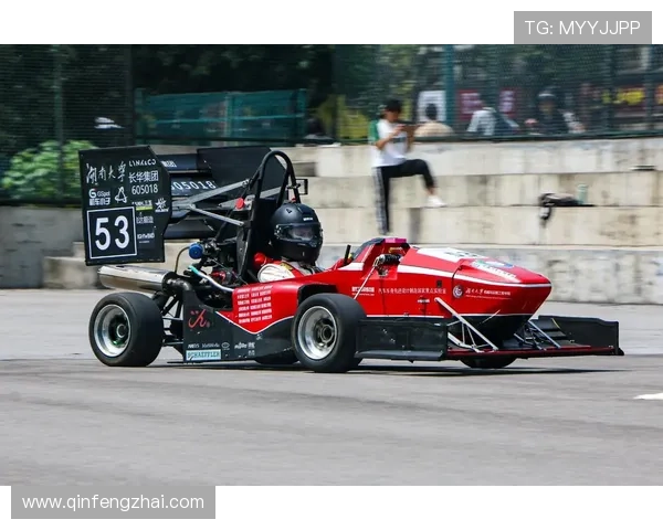 新赛季一级方程式车队争冠格局突变引发全球车迷热议话题持续升温