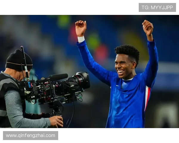 英超豪门鏖战再起曼城逆转阿森纳豪取关键三分登顶积分榜